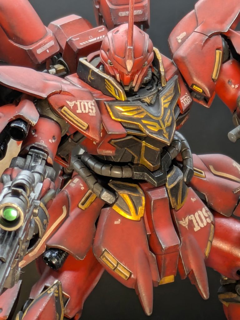 HGのシナンジュって、そんなポロリするようなキットだったかなぁ❓️