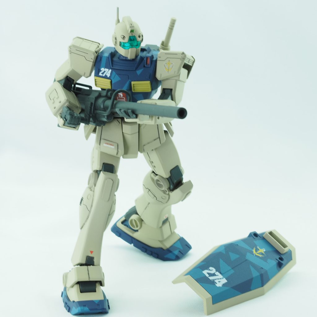 ボール砲を腰だめ撃ち