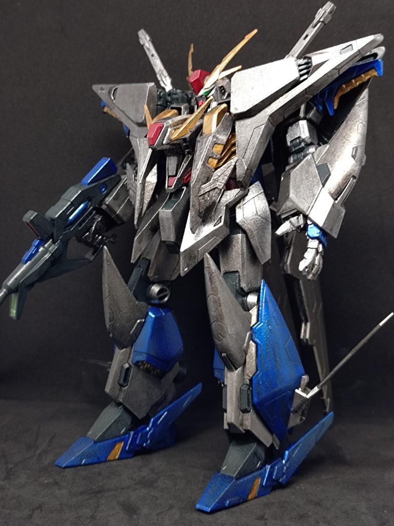 全身メタリックであります