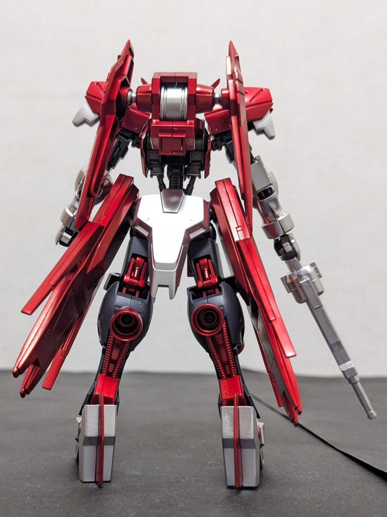 背面後からだと、赤多めなので、ちょっとストロンガー感もあるかも。&nbsp;