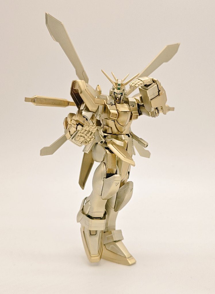 HGACゴッドガンダム（金塗装）–3枚目/制作者：【侍モデリング部】ユッキー