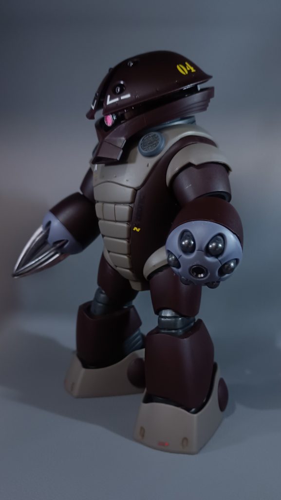 今回は初挑戦の加工として、モノアイ加工、クローのシャープ、ディティールアップパーツの追加を行いました。