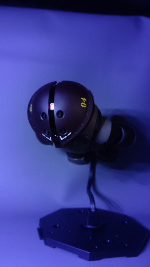 水泳部ぽい潜航シーンも進行方向をモノアイでしっかり確認