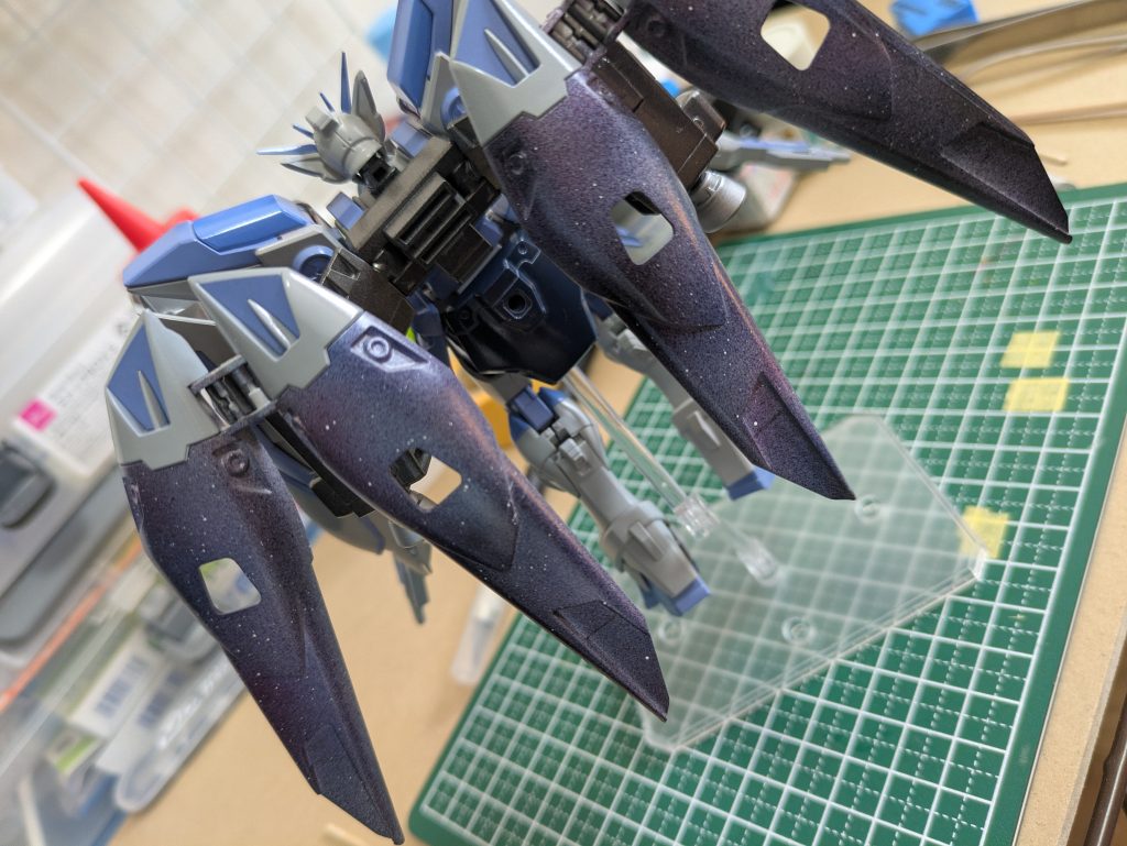 星が足りなかったか‥上手に塗るにはまだまだ練習が必要です(gundam-kao9)