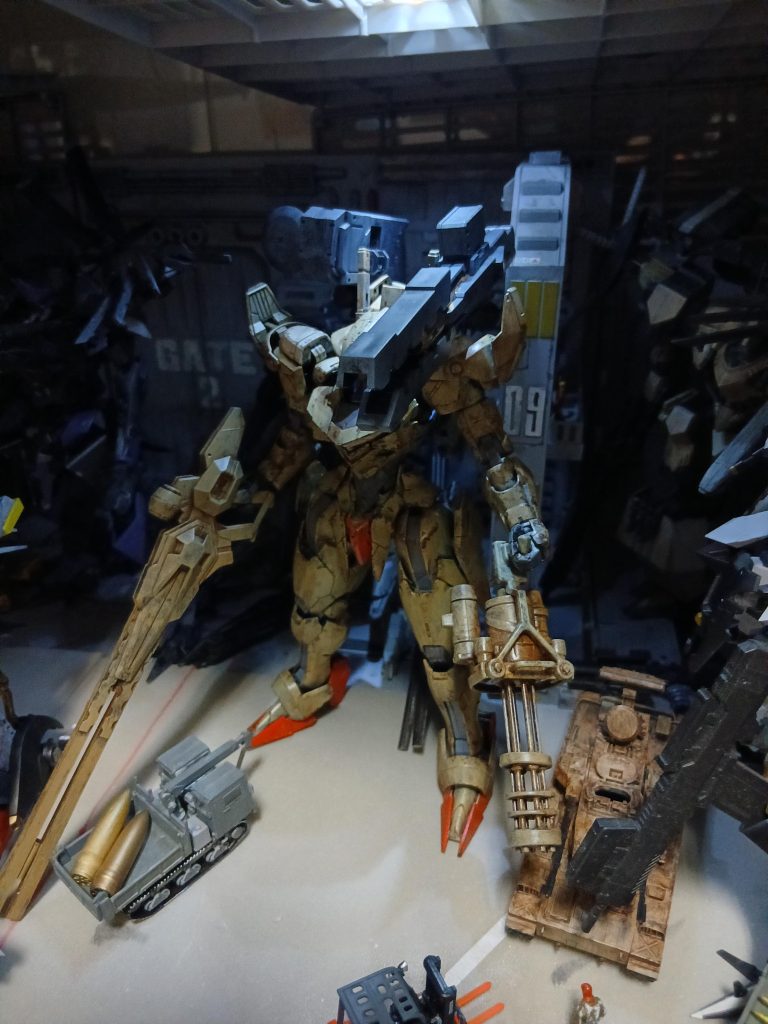 いつもの黒サフからの〜、シナイグレー筆塗りからの〜、ステインブラウンウォッシングがく〜る〜、←ザキヤマさん風に