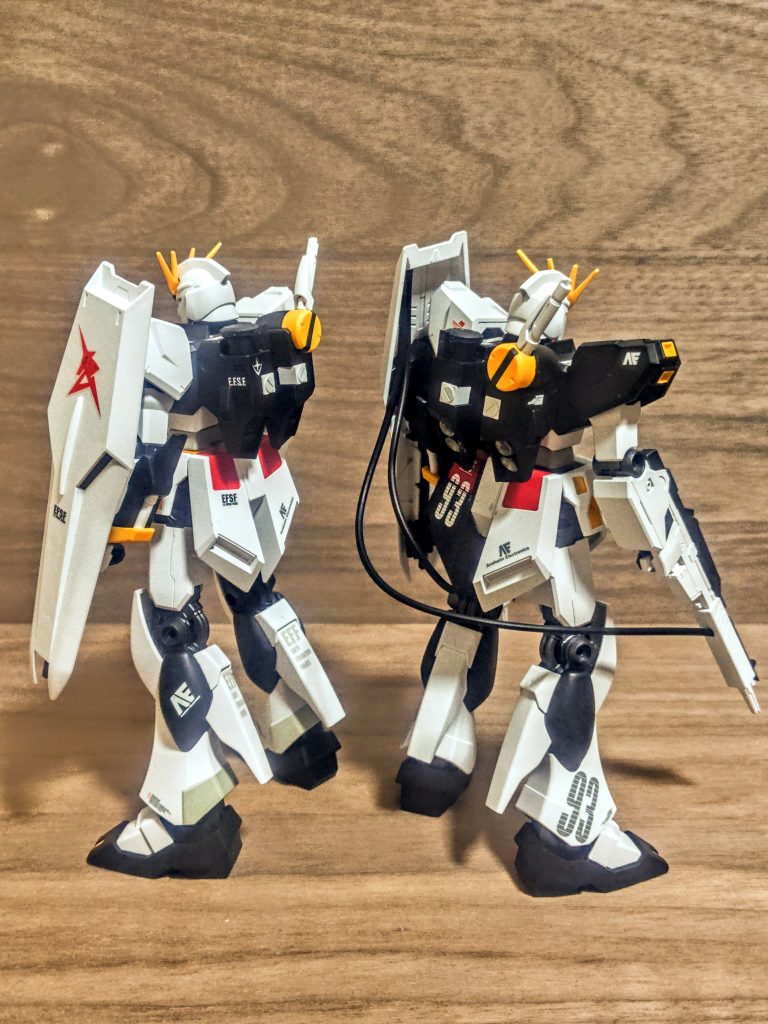 この世界では連邦のテスト機は赤と白のイメージもありますし、それもまた面白そうです。そうなると真っ白なプレーンキット、ペインティングモデルあたりが便利なような、それもウチにあった気がしますね（笑）。まだまだ増えてしまいそうなνガンダム、次に行きたいような、うーん、うーん。とか何とか言いつつ今回はここまで（笑）。相変わらずの日々を過ごしていますが、皆さん花粉症に気を付けて。今年の花粉も凄そうです。それではまた次回お会いしましょう、ではまた。