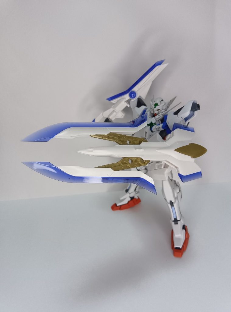 ブレードライフル･ダガーモード(右手)とメガスラッシュエッジ2･ブラスターモード(左手)です。