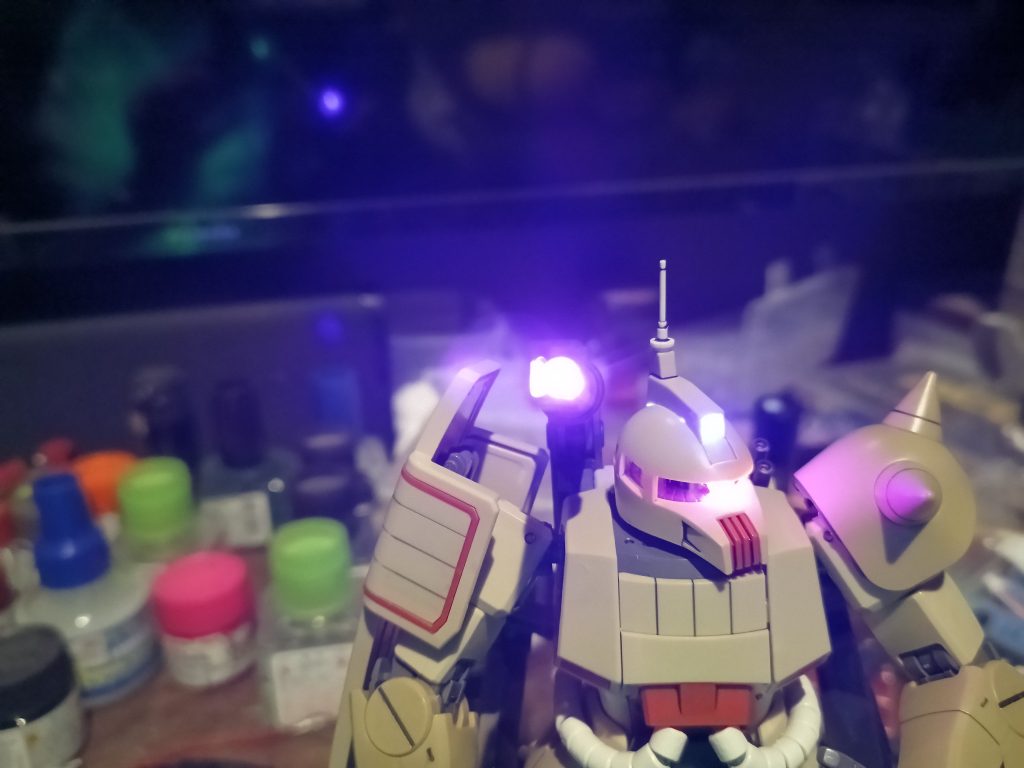 キャノンは白の砲弾タイプに蛍光塗料でピンクに☝️