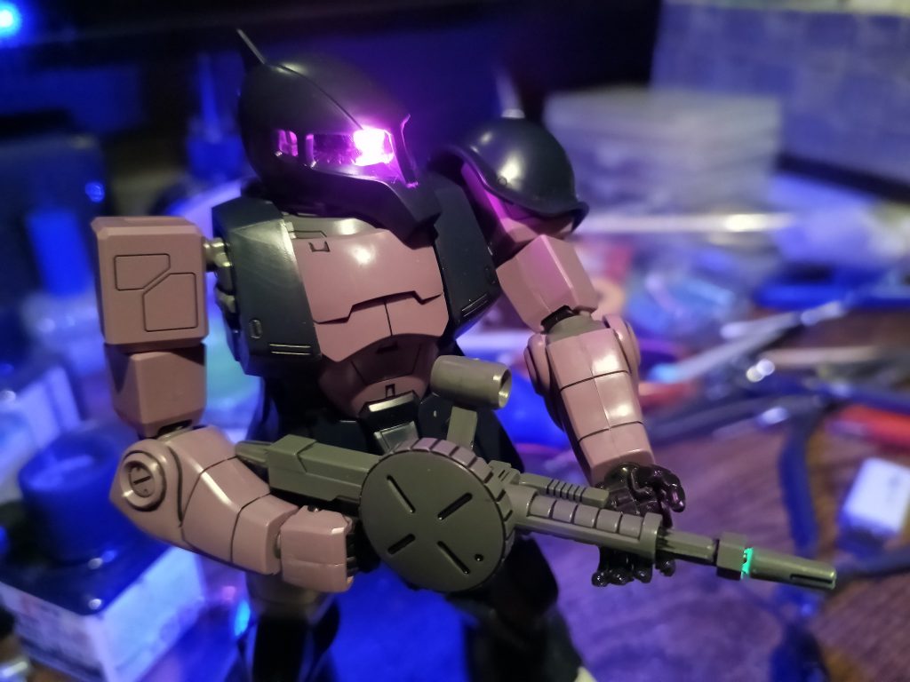 MG ザクⅠ 黒い三連星仕様 LED組込み–7枚目/制作者：福田　義康