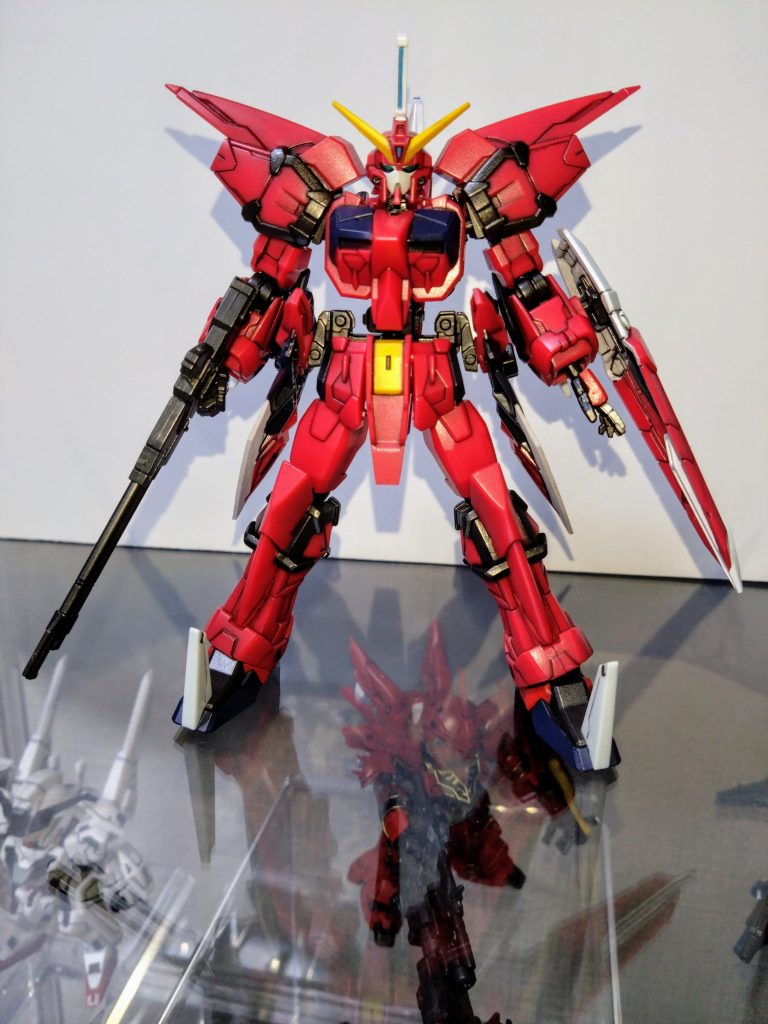 水性ホビーカラーを筆塗りで部分塗装し、半光沢トップコートで仕上げました。