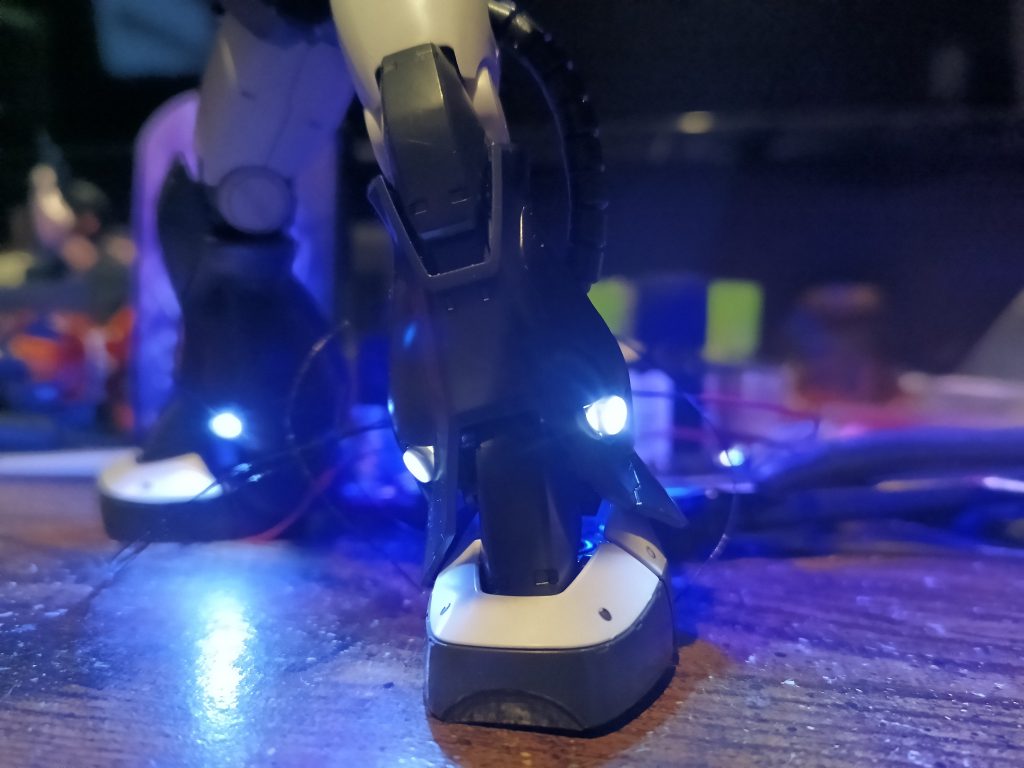 MG ザクⅡ黒い三連星仕様 LED組込み–6枚目/制作者：福田　義康