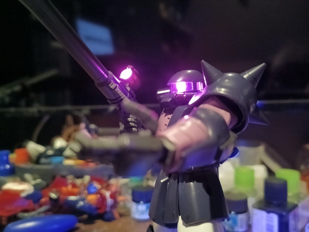 MG ザクⅡ黒い三連星仕様 LED組込み–4枚目/制作者：福田　義康