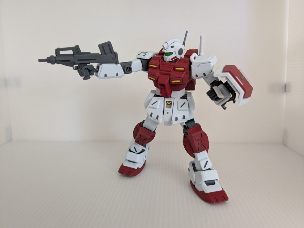 パワード・ジムは劇中ではドム・トローペンに撃墜されてしまい、試験機としての模擬戦が見せ場でした。反面ギレンの野望(特に脅威v)では超強力なユニットで、デラーズ・フリート撃退ではお世話になった機体です。