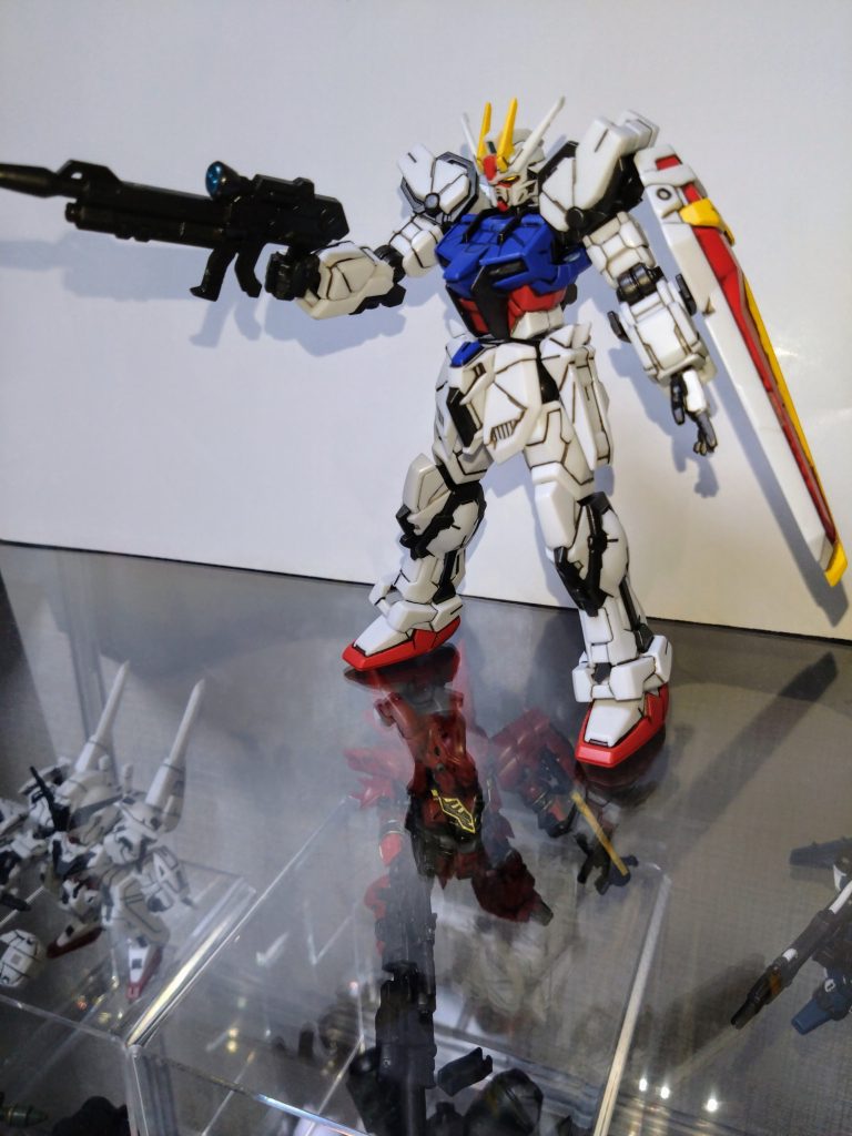 スミ入れはエナメル塗料のブラックを使用しました。