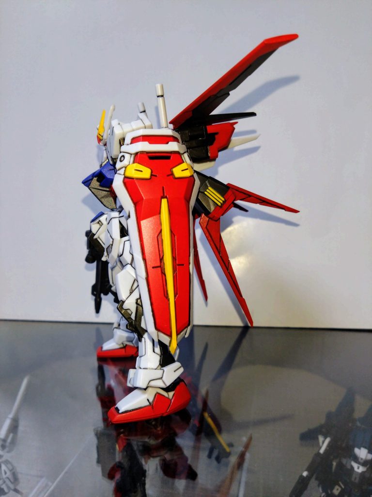 Gフレーム エールストライクガンダム–2枚目/制作者:基本筆塗り部分塗装仕様