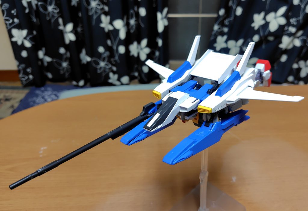 Mk-Ⅱ搭載しての航行形態。機体底部に搭載しての航行な為、上からは僅かに機体の影が見える位しか分かりません。