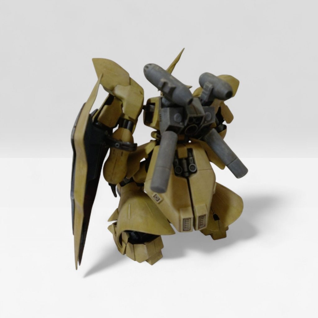 陸戦型サザビー–3枚目/制作者：たんたんタヌキチ