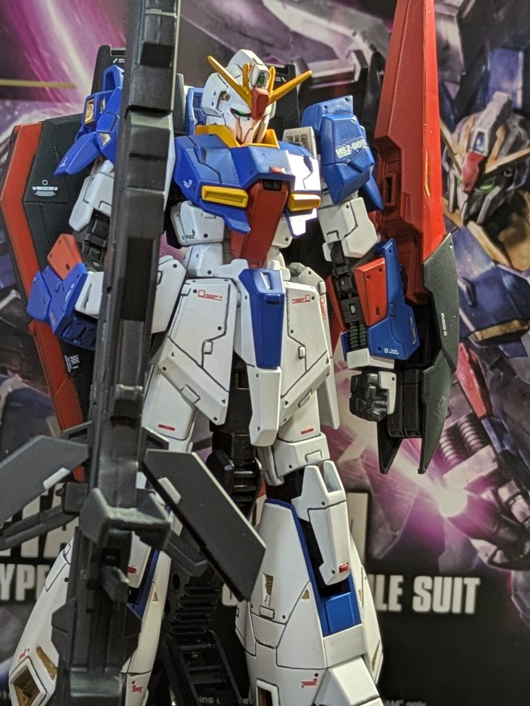 製作中の失敗や最後の組立で塗装が剥がれたりなど辛く困難な製作になりましたアナハイムもゼータガンダム開発まで可変機の実験で上手くいかない事がありましたよねプロトゼータとかデルタガンダムとかバラバラになってましたよねマークIIとカミーユのおかげで完成までいったわけですが&nbsp;