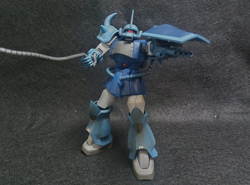 でも盾だけだとさみしい…。