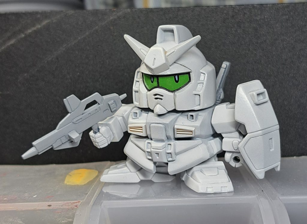 アンテナ短くしてシールドに角度をつけれるようにしただけです