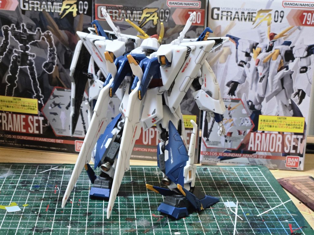 HGに比べるとだいぶ小振りではありますがガシガシ動かせるしお値段もお手頃？でよい食玩だと思います