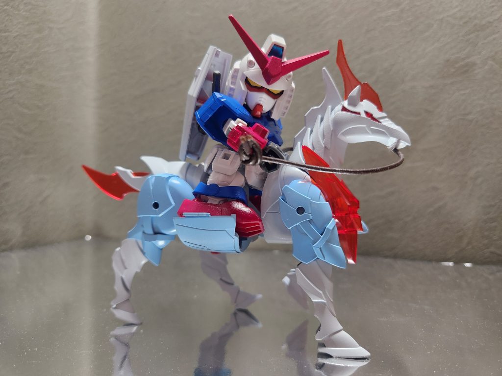 テーマがRX-78、グレード不問、ミキシング可だったので、キティの残りと軍馬を積み崩しました