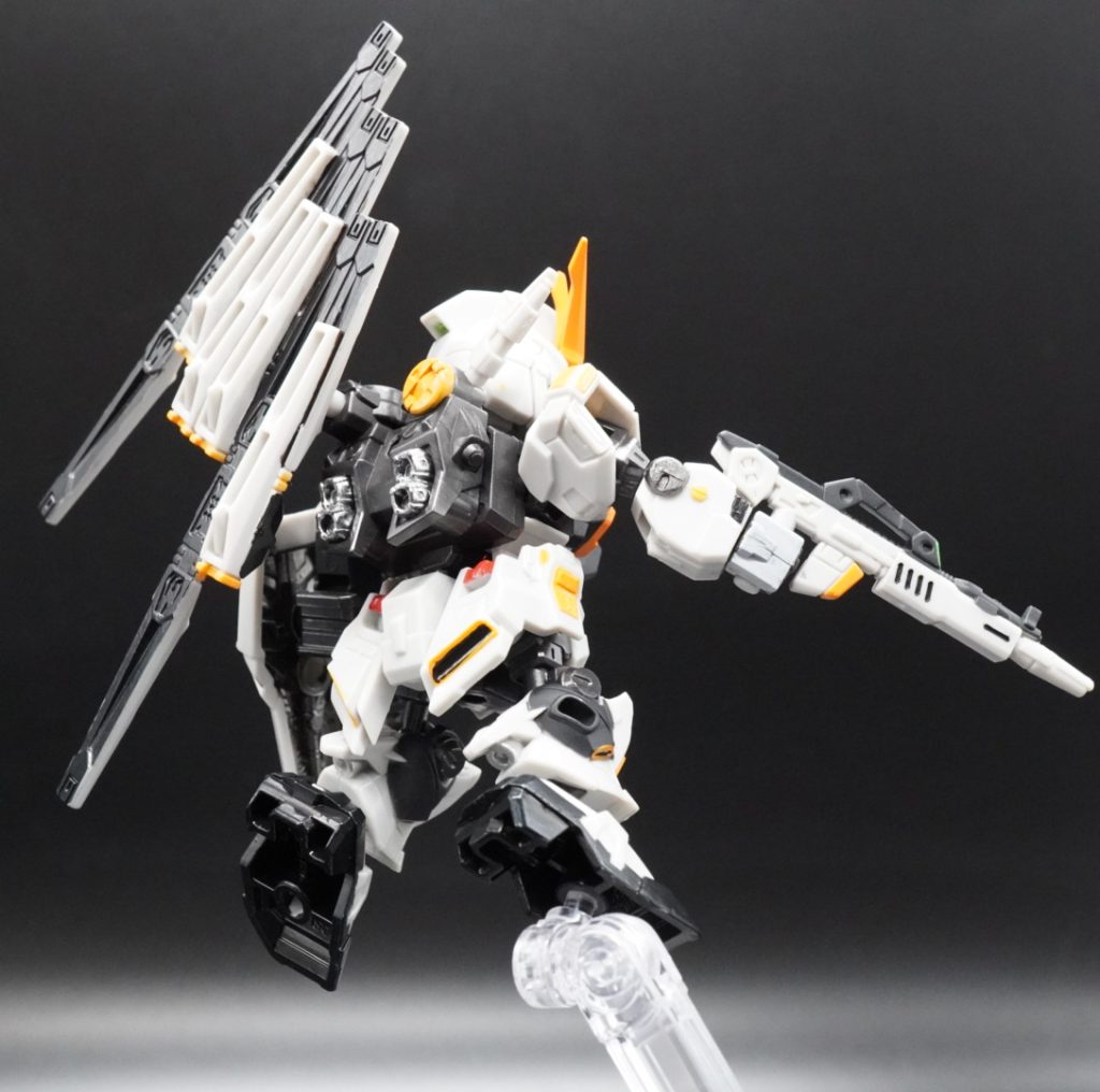 モビリティジョイントは、独自のディテールが、細かいので、スミ入れするとくどい事に、なりそうだったので、スミ入れはなしです。