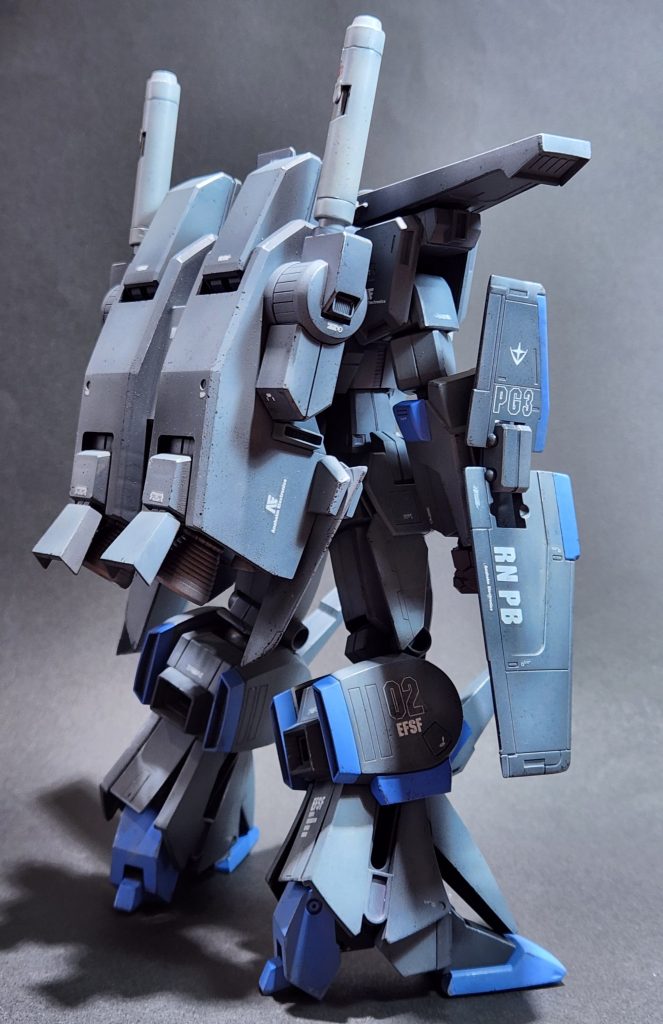 制作途中でデカールの気泡や、トップコートの艶の差で悩まされました。ですが仲間や友人の存在のおかげで、何とか少しは纏める事が出来て感謝しかありません。デカールのPG3(α任務部隊母艦ペガサスⅢ)やナンバリング02、RNPB(テックス・ウェスト少尉機)を表すマーキングも、凄く気に入っています。