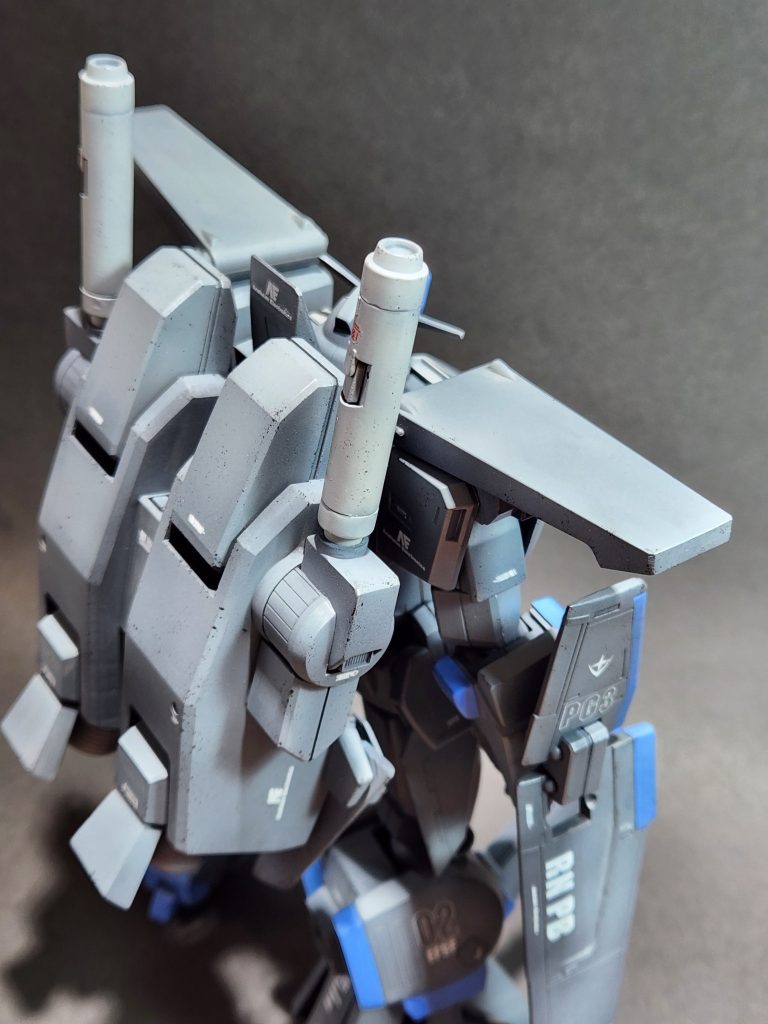 今回はZPlusと２機とも、任務開始直後のイメージで軽いチッピングとウォッシングで仕上げました。ここからニューディサイズとの激しい戦闘になってゆくとしました。ZPlusを作り始めた時から、僚機として作ろうと妄想していたので、２機並べて展示出来て良かったです。普段触らないガンダムタイプでしたが、イメージを崩さずに出来たでしょうか。また連邦機体も作れる様になりたい、そう思わせてくれる経験でした。