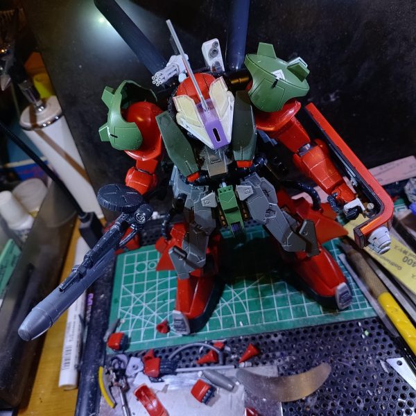 そろそろ塗るかなぁ···久々のMGでっかくていつもの丸洗いが出来ないだとぅ！？（2枚目）