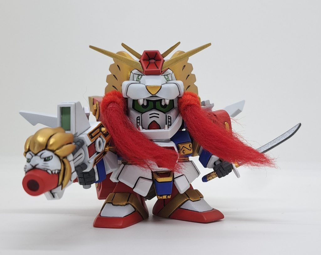 本体のタテガミは100均素材で作り直し芯が入ってるので表情付けができますちょっとモサモサしすぎましたが