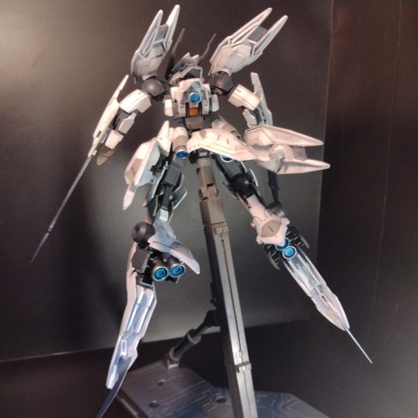 😄😄😄結局は作業ストップとか言っておきながら！今日はなんか睡魔が来ないので！組み立ててしまいました！😀今度こそ、ここでストップします！デカールとトップコートはまた元気とモチベがシンクロしたら開始しようと思います！という事で！次回はデカール貼りをします！😄（4枚目）