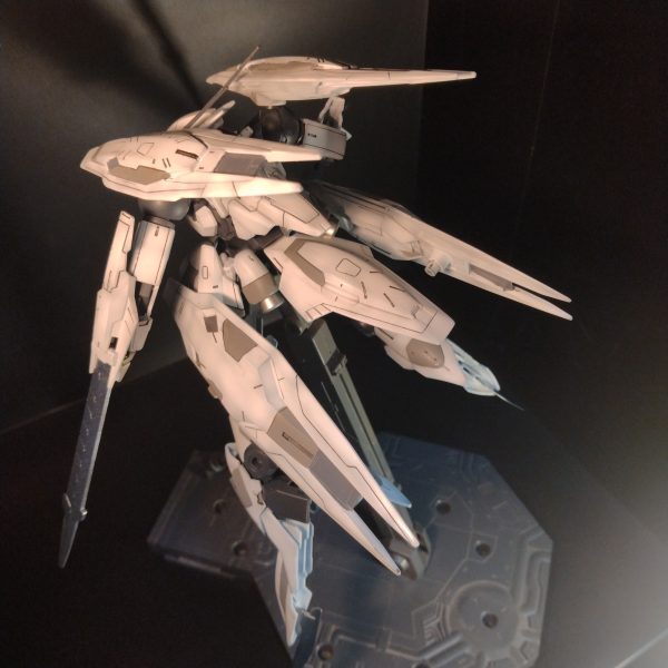 😄😄😄結局は作業ストップとか言っておきながら！今日はなんか睡魔が来ないので！組み立ててしまいました！😀今度こそ、ここでストップします！デカールとトップコートはまた元気とモチベがシンクロしたら開始しようと思います！という事で！次回はデカール貼りをします！😄（5枚目）