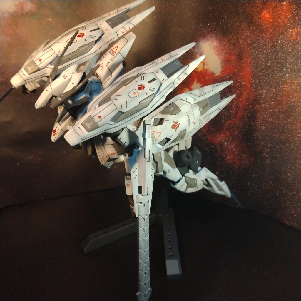 今回は飽くまでも想像からの制作で！😄鉄血のストーリー後半にもし鉄華団の思想にジュリエッタが自分の正義は鉄華団の方にあるのではと！ジュリエッタが鉄華団側についた想像で！と言う妄想作品です！😄