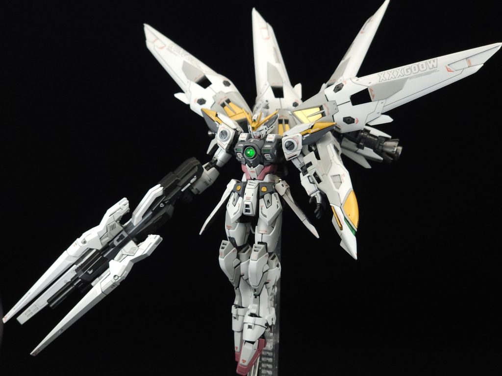 RGウイングガンダムゼロ スノーホワイトカラー–3枚目/制作者：ル・クルーゼ