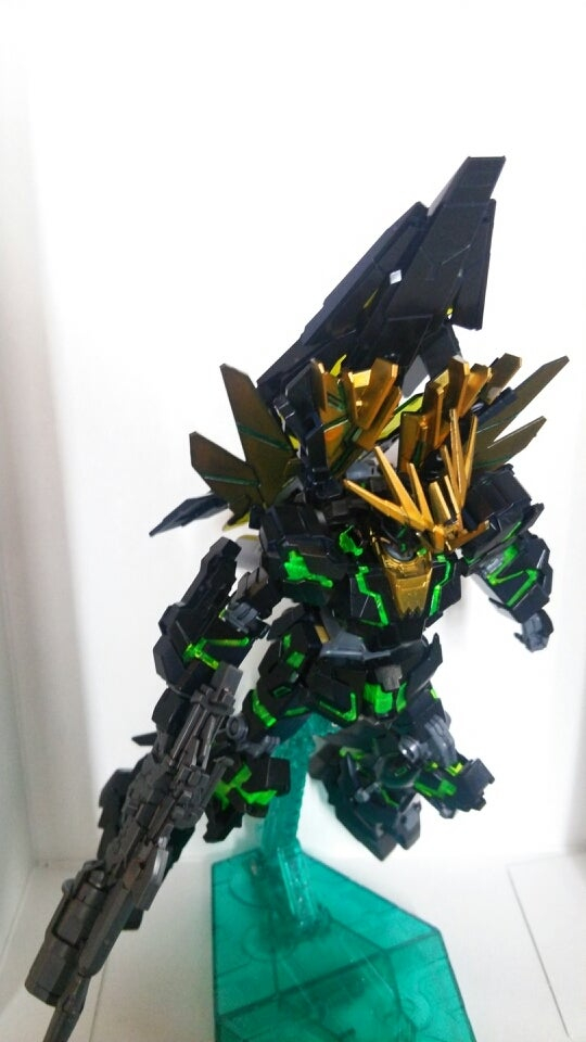 バンシィ・ノルンの覚醒カラーがホンマにカッコ良くて好きです😍