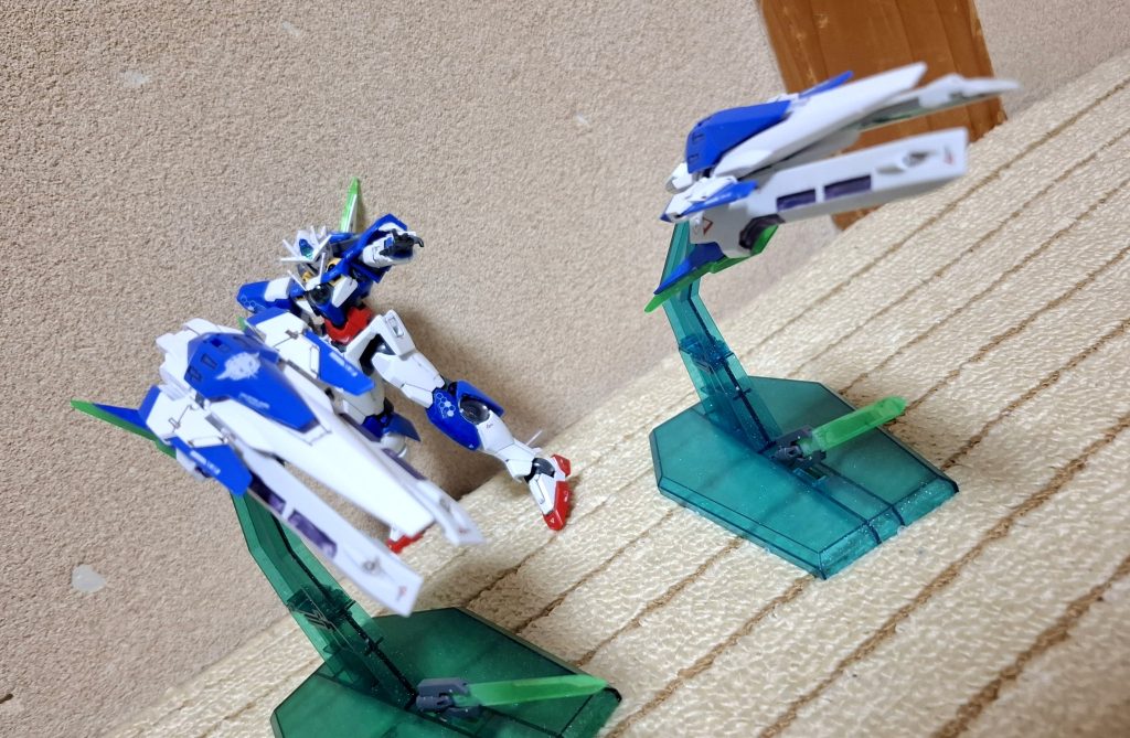 新武装　銃剣ミサイル搭載型遠隔武器名前は思い付かない…w