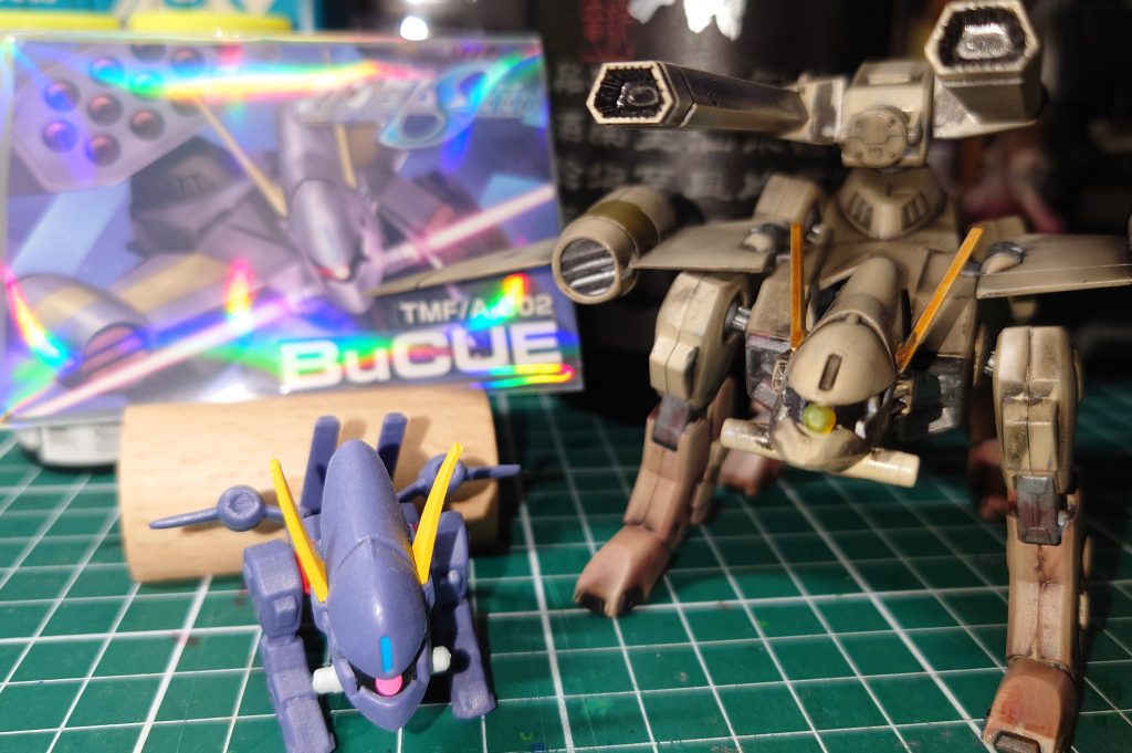 　はい！「機動戦士ガンダムSEED」に登場した四つ足のMSバクゥを製作！　砂漠仕様にタン（ライトブラウン）カラーに全塗装　初めて四つ足MSを作るので時間がかかりましたが、キット自体はシンプルな組みやすい良キットです