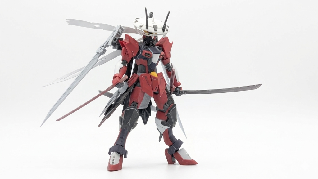 制作途中当初は二刀流乃予定でしたが、かさばるのでやめました。