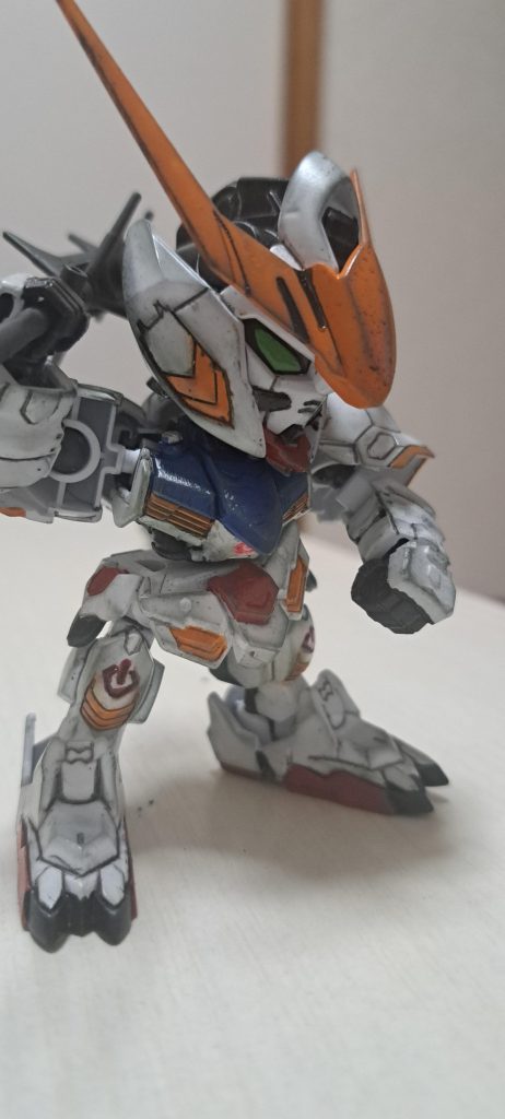 癒やされてしまう、一生懸命背伸びする、オチビなSD。また1つ可愛い子がコレクションに加わりました。今回もご覧頂きありがとうございました。ずいぶん暖かくなりました。天気によって寒暖差が激しくと思います。体調には是非気をつけてくださいね。また週末エディオン行くんだろうなぁ俺。