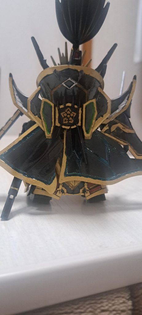 いつも通りマスキングもしないのでお手々プルプル、お目々ショボショボで塗装なので。