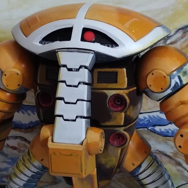 やっと塗装の時間が取れて少し進めてみました。前は3枚目の画像のようにもう少しオレンジっぽい色でまぁまぁ個人的には好きでしたが今回の塗装目標からは少しそれてしまったので全体的にもう一度塗装重ねて現在はメイン画像と2枚目のようになってます。コレって失敗じゃない？って思われるかもですが今回の塗装は実験も兼ねたチャレンジですので不自然な塗装になってます。艶消しクリアでどうなるか？確認しながらやってみます。（3枚目）