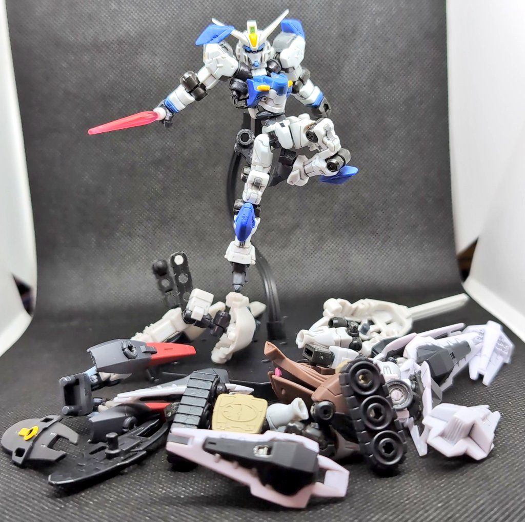 中からデュエル改修型が登場！ちなみに差し替え無しで着込んでます