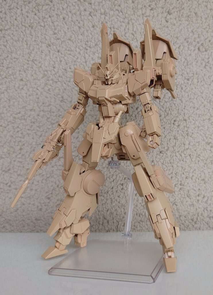 正面。元々、大きなサイズ感ですがお腹で延長していますのでさらに大きくなってしまいました。