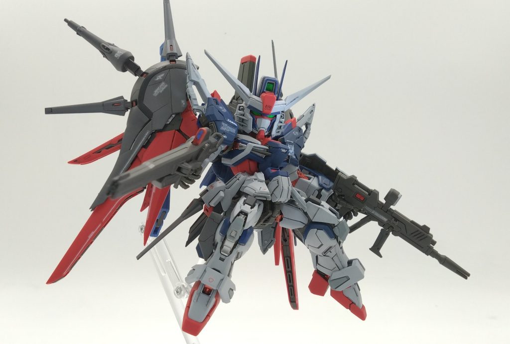 ZGMF/A-42S2/X6SデスティニーガンダムSPEC2 フェイスシルエットまたの名を『レジェンドデスティニー』武装17.5mmCIWS高エネルギービームライフルフラッシュエッジ2×2対艦刀アロンダイトビームソー刀高エネルギー長射程ビーム砲パルマフィオキーナ 掌部ビーム砲ドラグーン・システム×8
