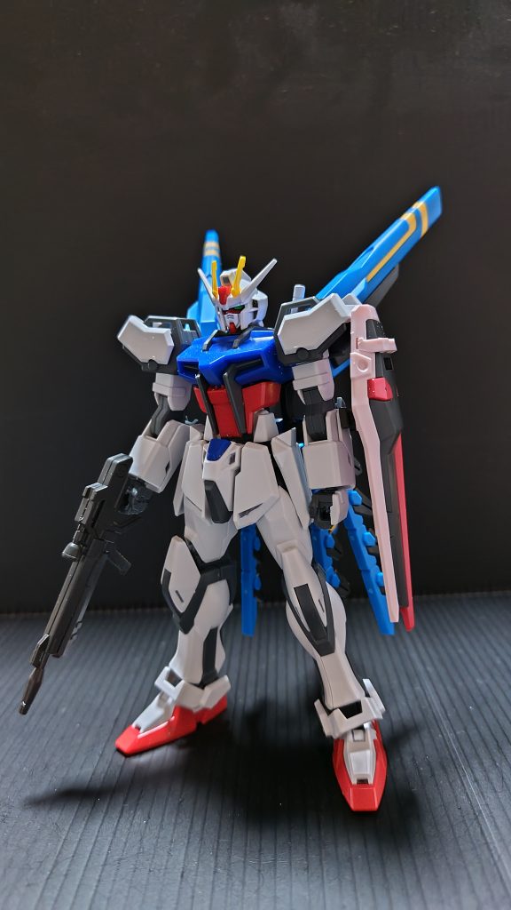 ここからはオマケですEGストライク側を少し加工するだけで取り付けられました⸜(*ˊᗜˋ*)⸝やや仰け反りましたが、自立します