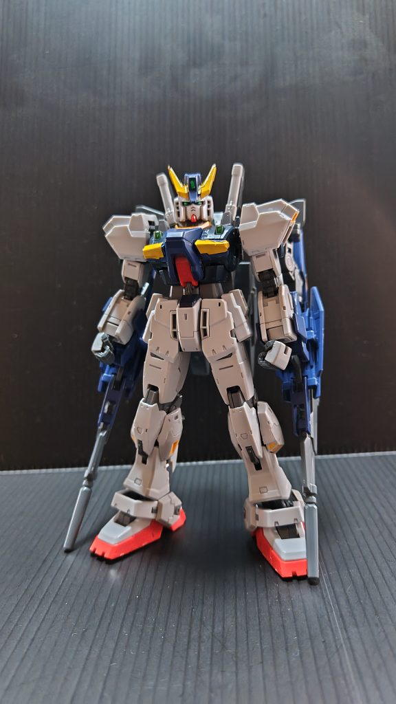 その後、シールやら部分塗装やらしたのがこちら