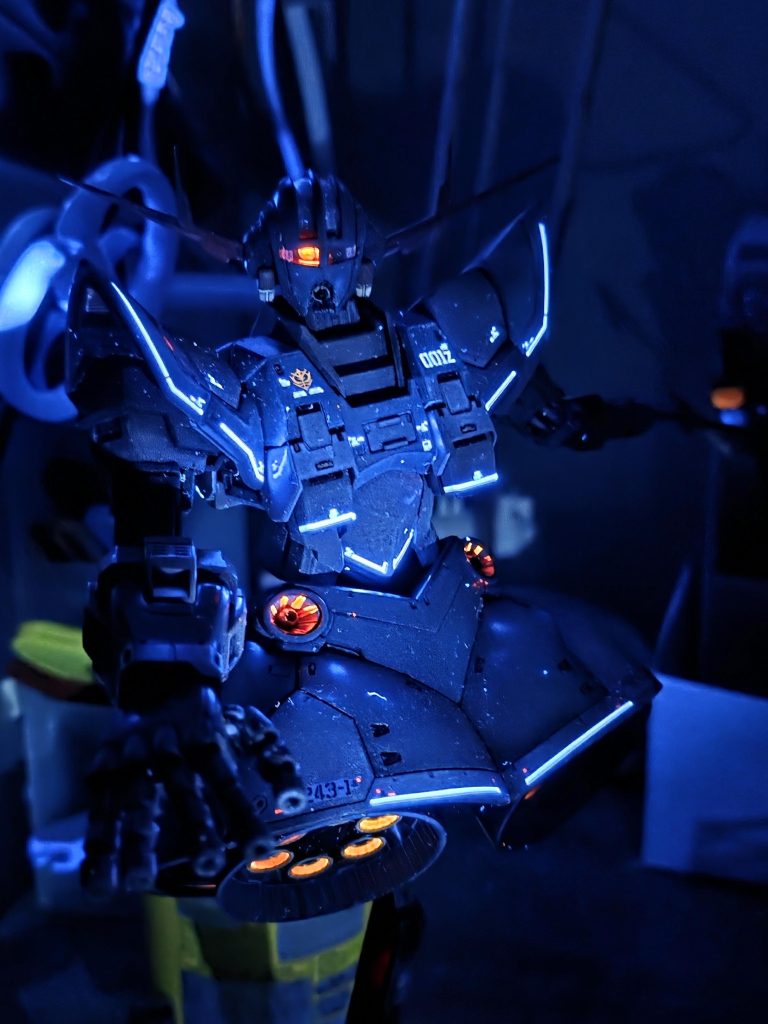 RGジオング–3枚目/制作者：レッサー