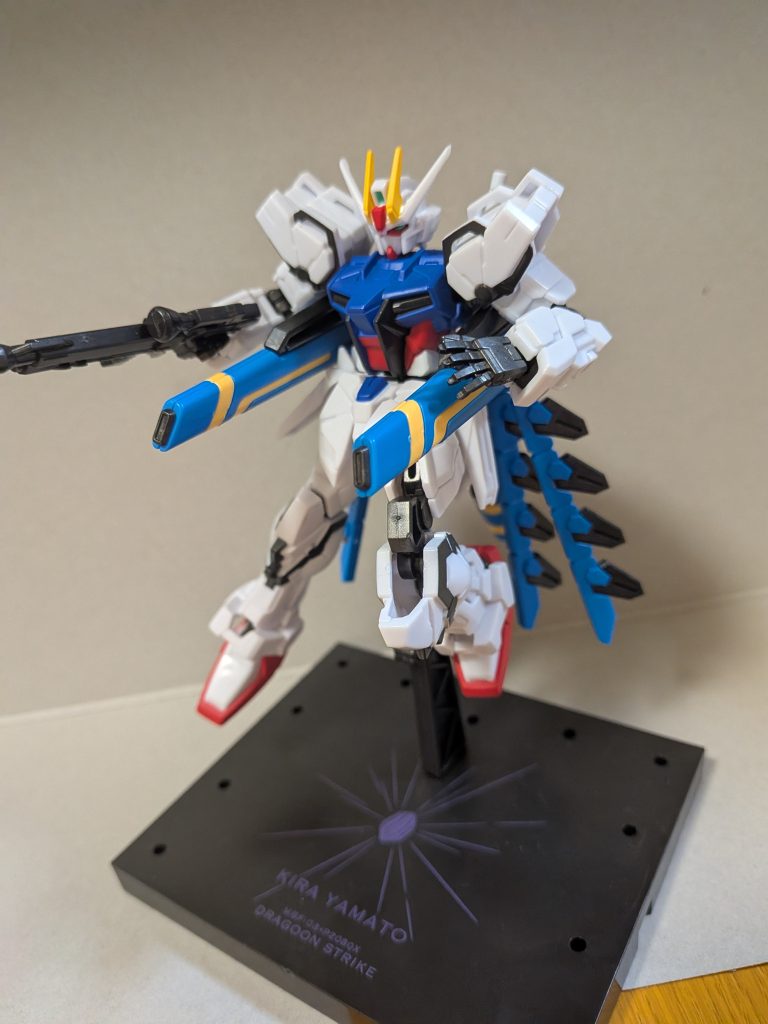 試作一号ドラグーンをレール砲っぽくしたかったやつ。はっきり言ってヴェスパーみたいだな…あまりストライクフリーダム要素がないため不採用。