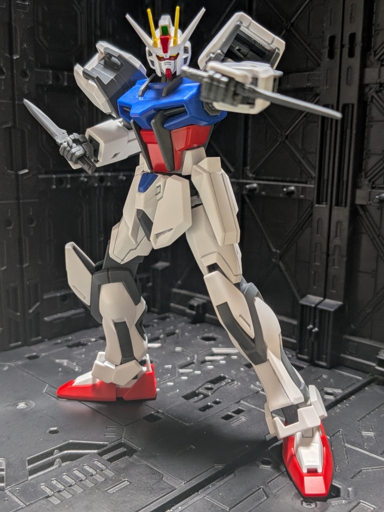 某ネ〇フリでリマスター版を見てますが、キャラのオメメが大きくてビビります。ラクス・クラインちゃん、かわいい☆